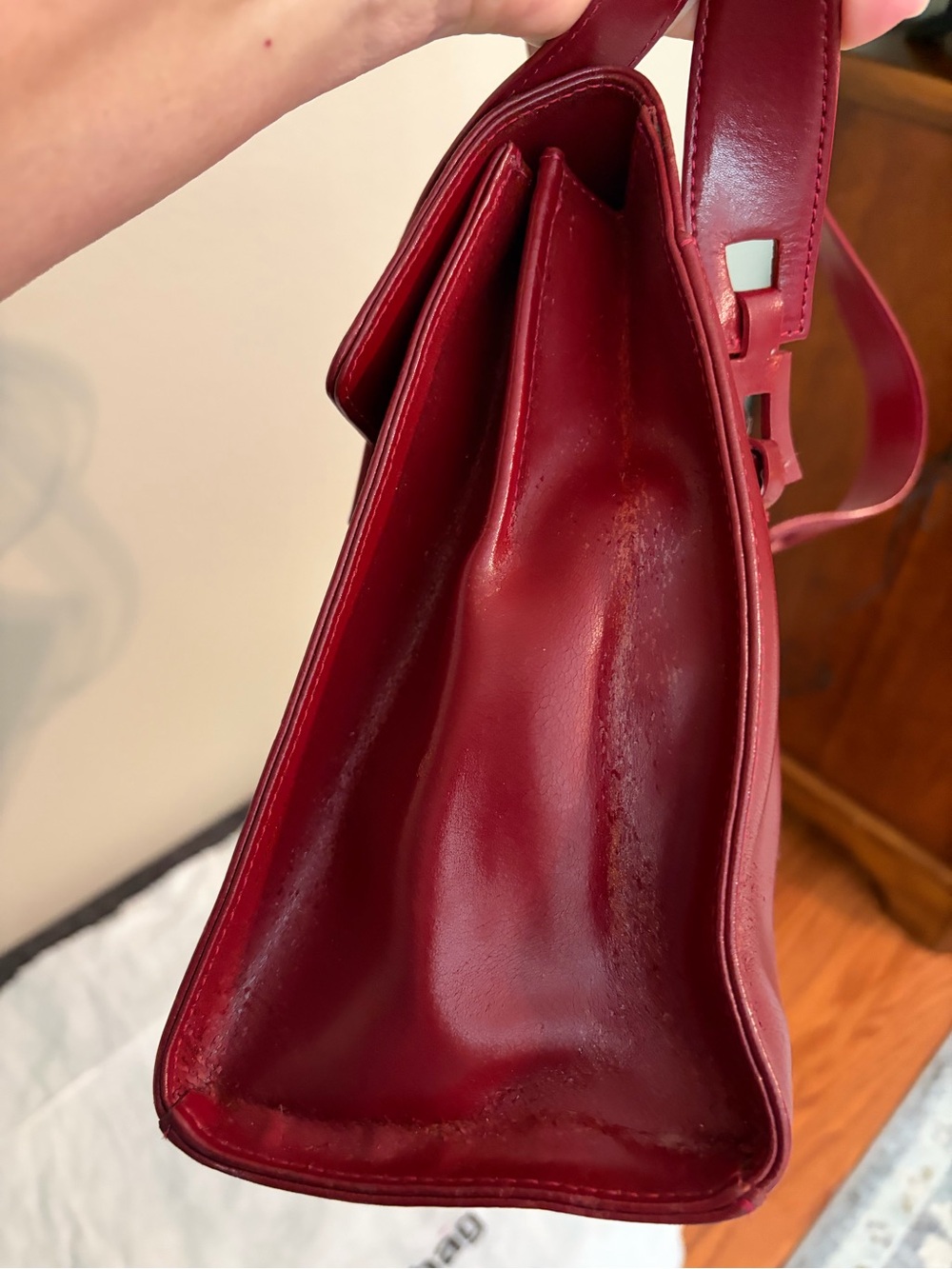 Le Tanneur Leather Handbag in Dark Red - Picture 6 of 15